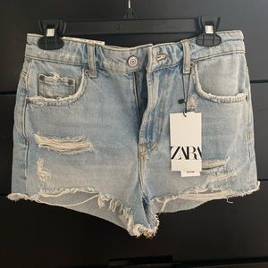 ZARA The Cut Off Shorts